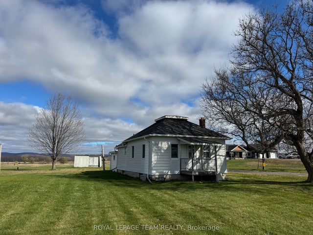 3512 Dunrobin Road, Constance Bay - Dunrobin - Kilmaurs - Woodlawn