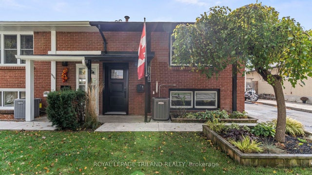 1598 Nairn Avenue, London East