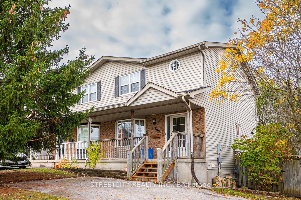 799 Deveron Crescent, London South