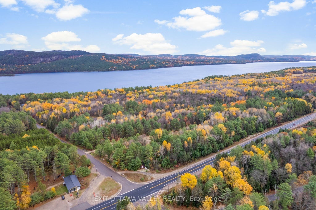 Part 10 Moose Avenue, Deep River