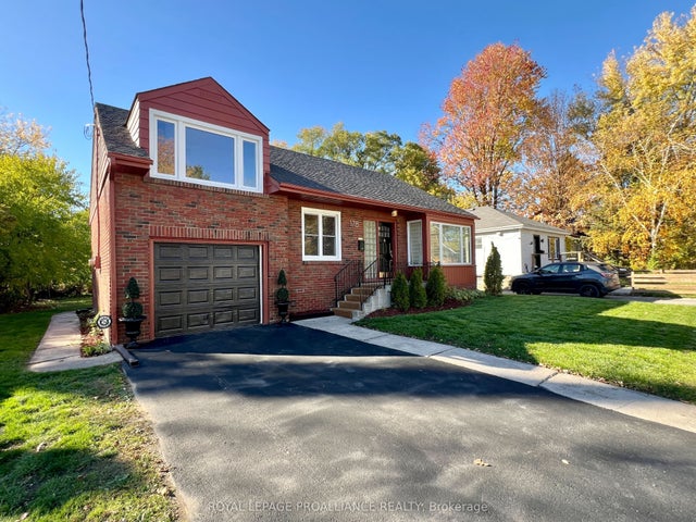 178 Burnham Street, Belleville