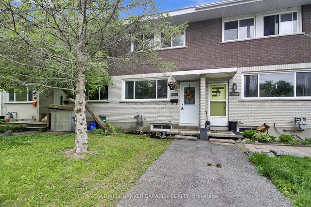 1518a Lepage Avenue, Carlington - Central Park