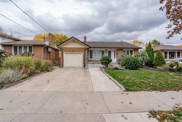 6256 Balmoral Avenue, Niagara Falls