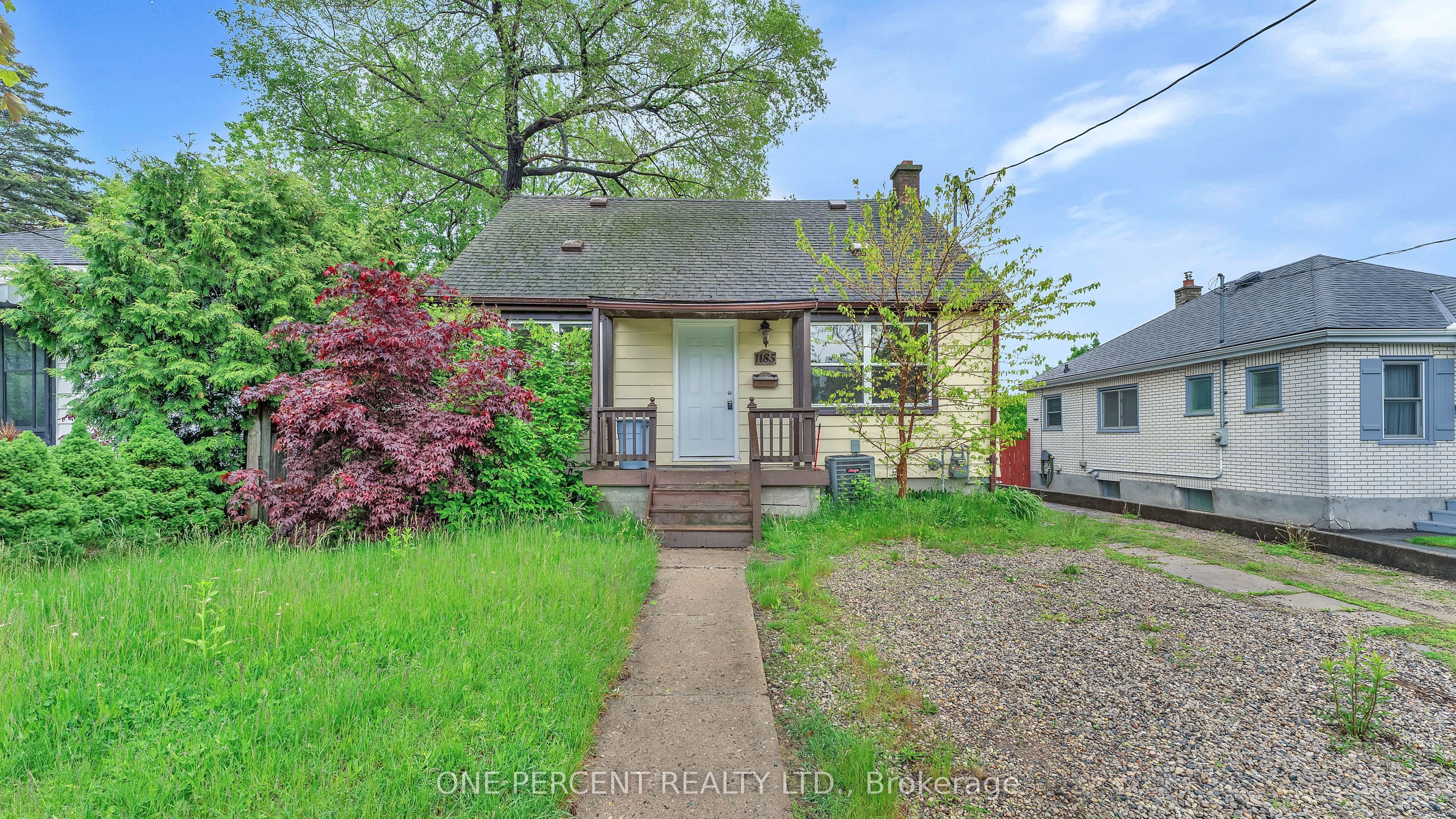 Photo of Listing #X12485177