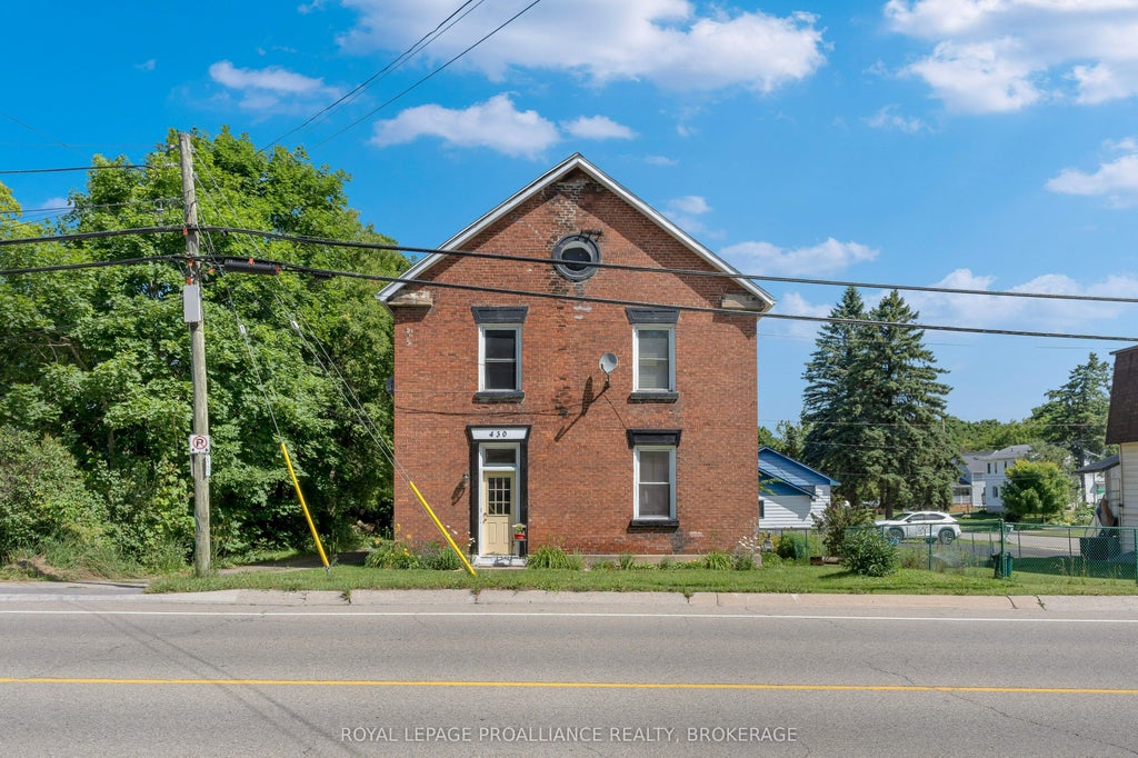 430 King Street W, Gananoque