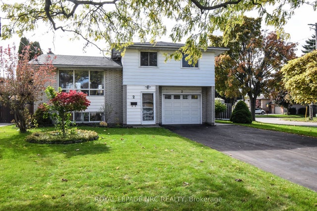 2 Ashley Circle, St. Catharines