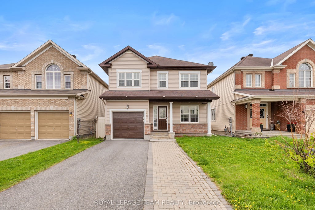 381 Moffatt Pond Court, Barrhaven
