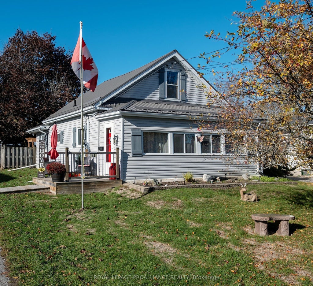 42 Prince Of Wales Drive, Belleville