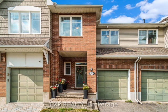 203 Brambling Way, Barrhaven