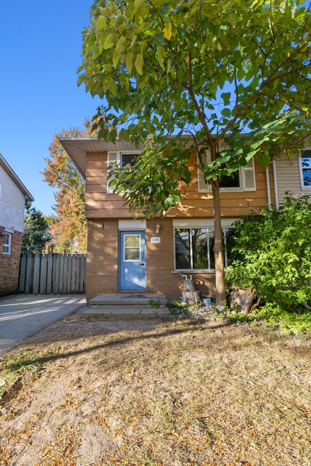 1333 Limberlost Road, London North