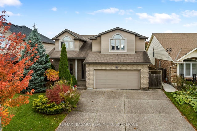 6877 Courtney Crescent, Niagara Falls