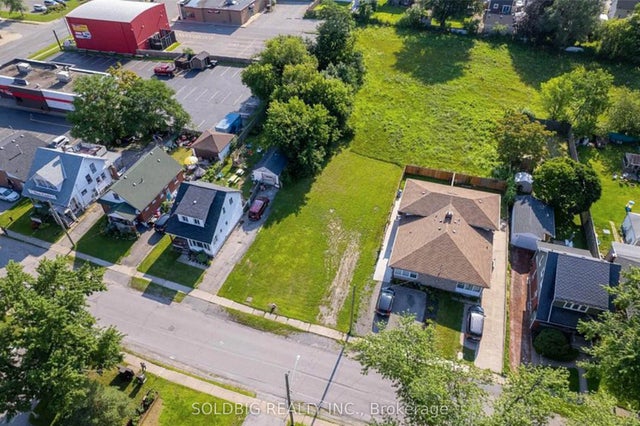 5940 Carlton Avenue, Niagara Falls