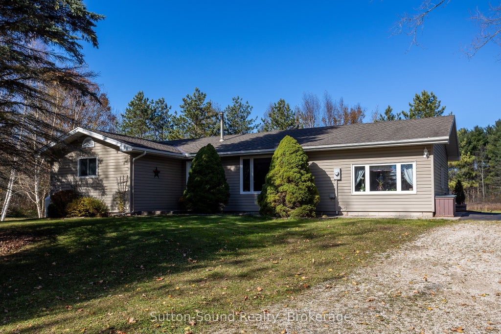 143659 15 Side Road E, Meaford