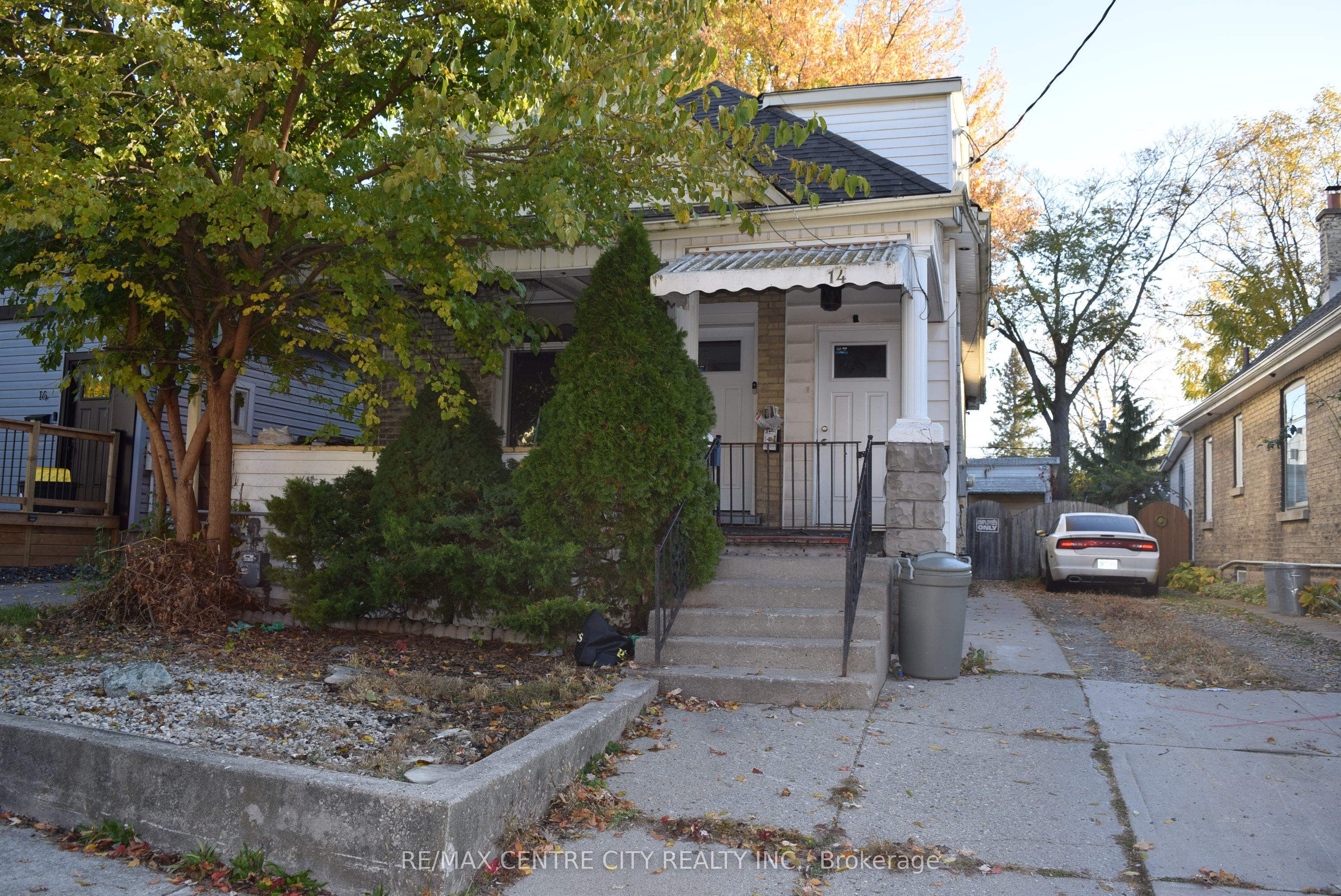 Photo of Listing #X12489792