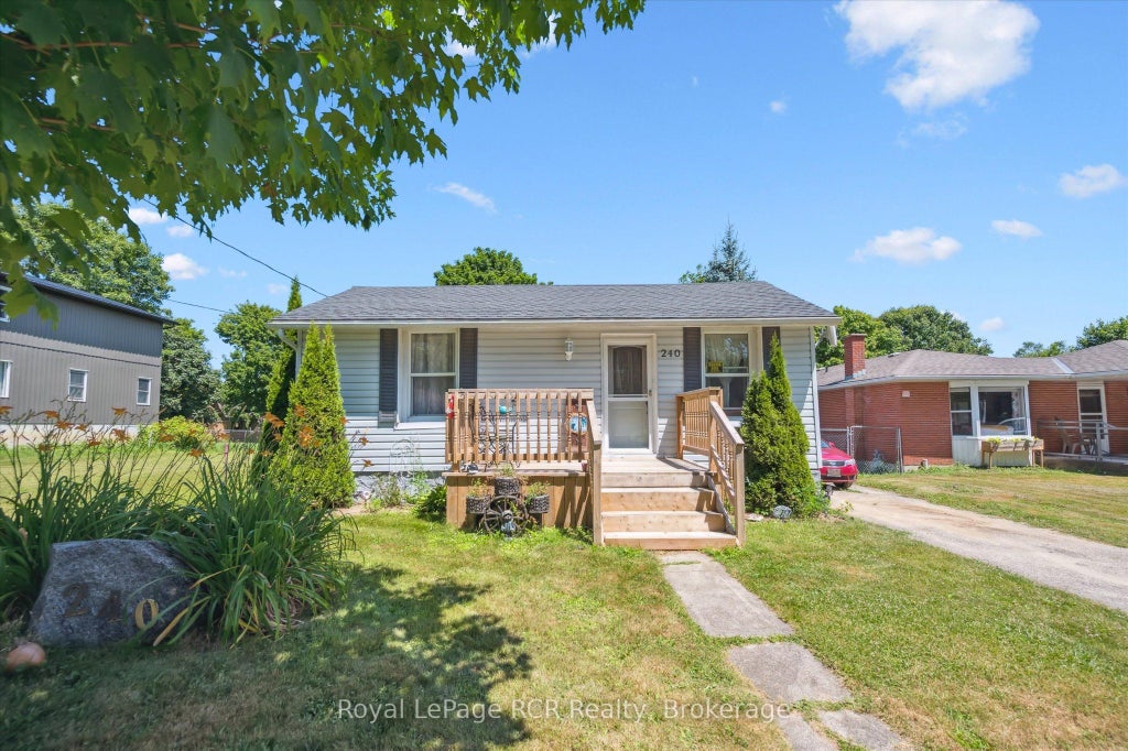 240 Egremont Street N, Wellington North