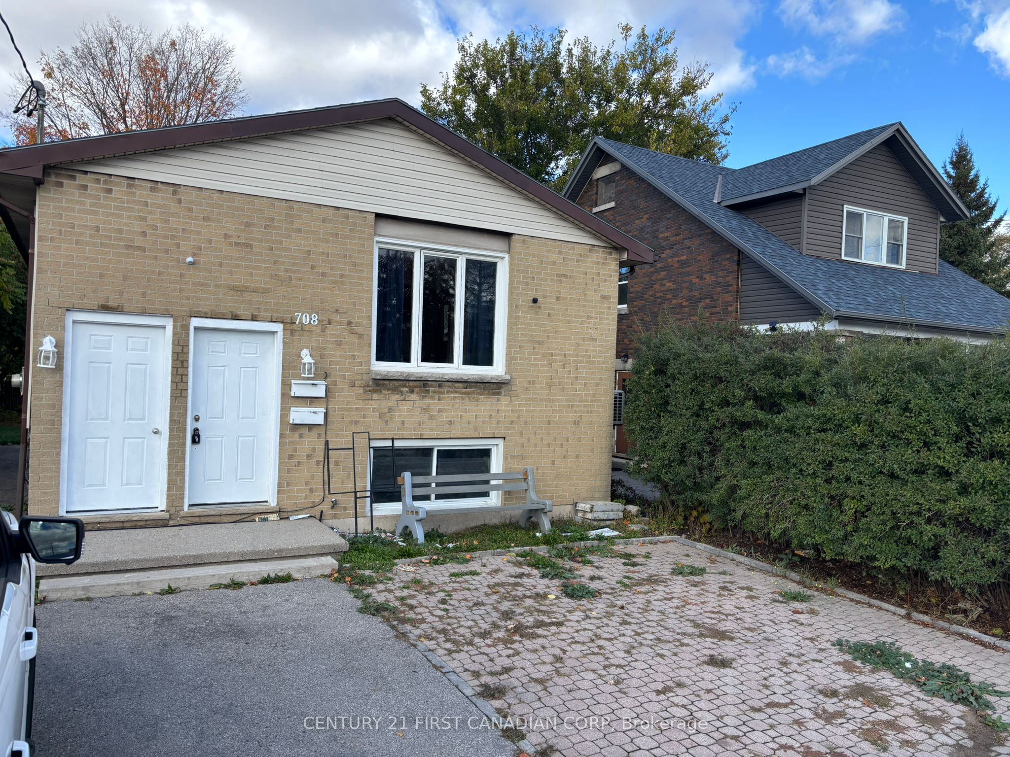 Photo of Listing #X12490154