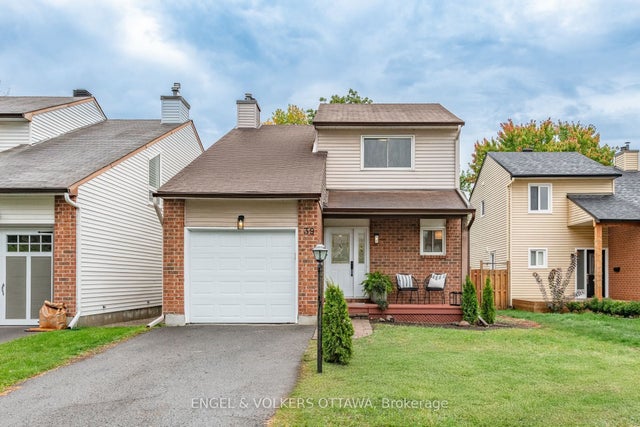 39 Benlark Road, Barrhaven