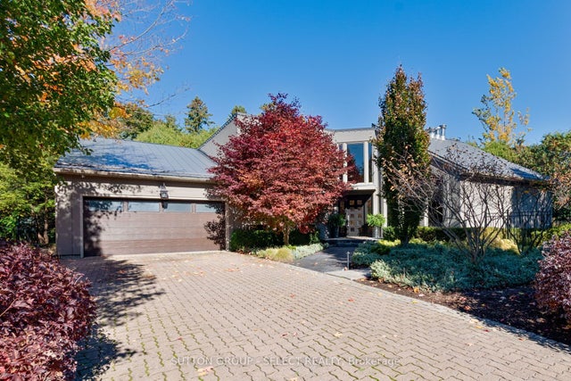 1 Shavian Court, London North