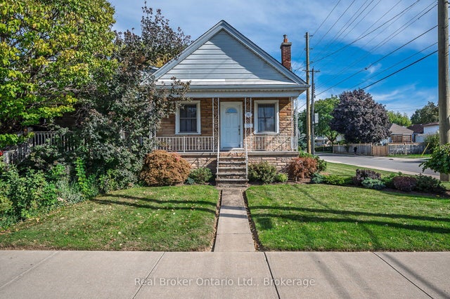 62 Wexford Avenue N, Hamilton