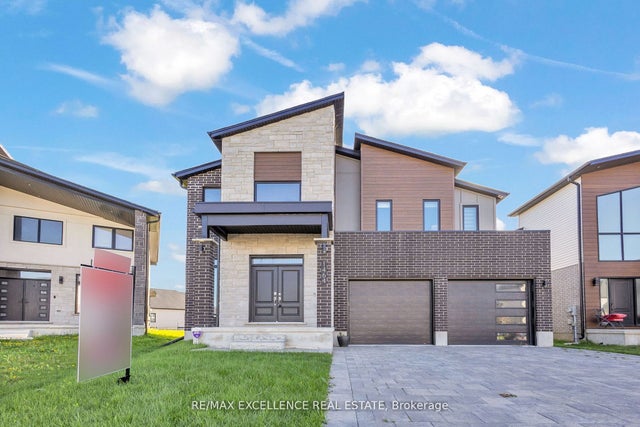 1464 Medway Park Drive, London North