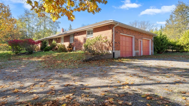 5073 Highway 62 Highway S, Prince Edward County