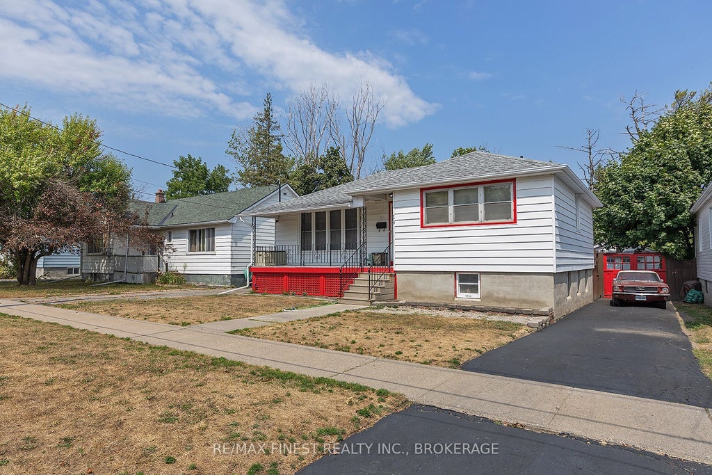 775 Alfred Crescent, Kingston