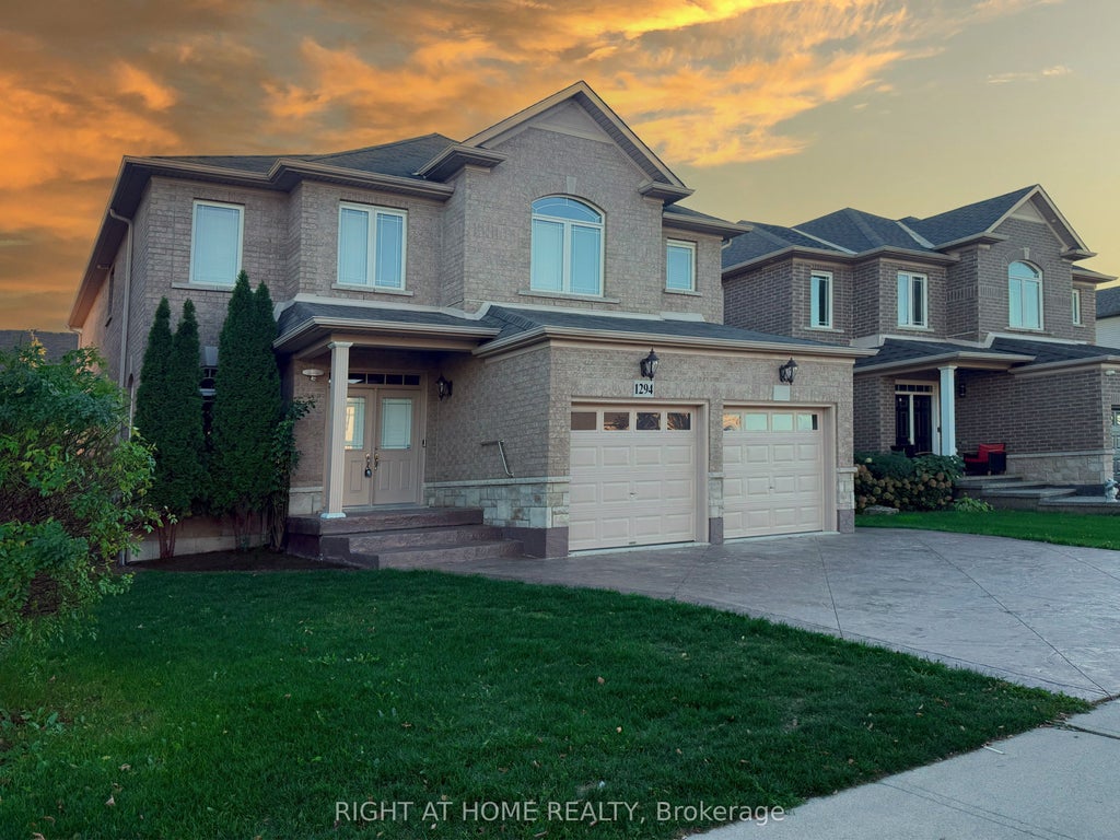 1294 Baseline Road, Hamilton