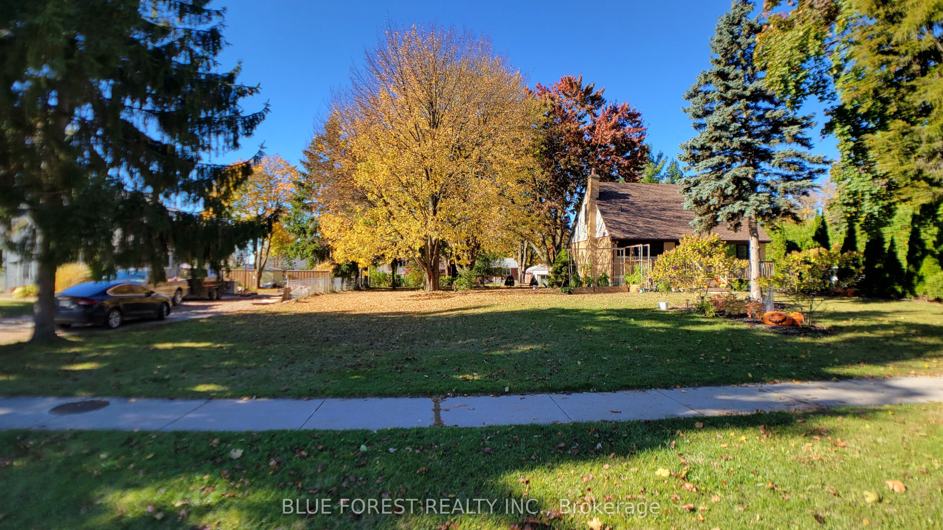 Photo of Listing #X12492066