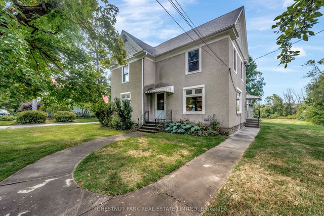 385 Bloomfield Main Street, Prince Edward County