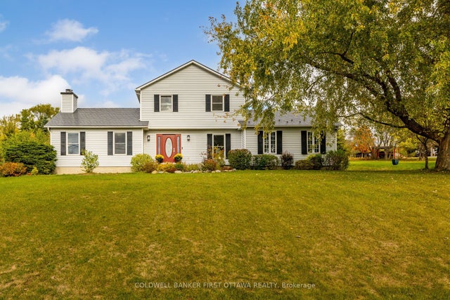 100 Manion Heights Crescent, Carp - Huntley Ward