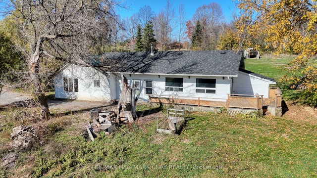 4884 Bedford Road, Frontenac