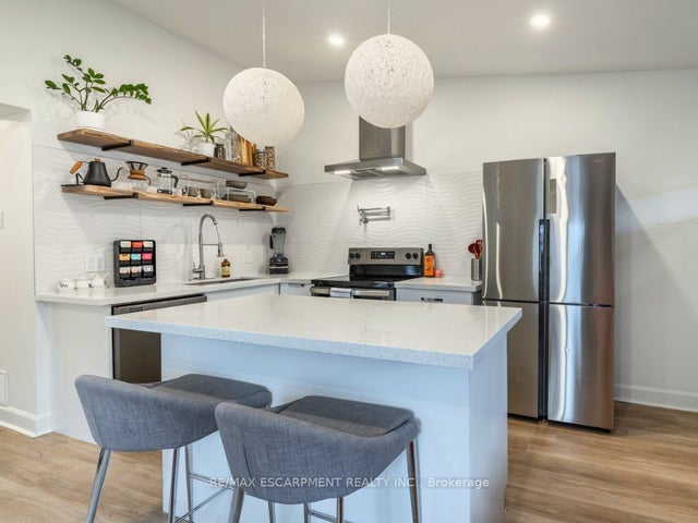 48 Frederick Avenue, Hamilton