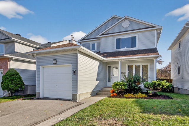 22 Vesta Street, Barrhaven