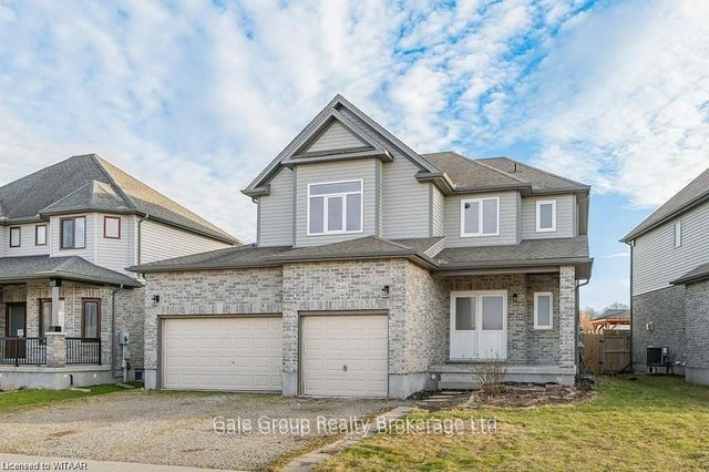 246 Munnoch Boulevard Basement Apartment, Woodstock