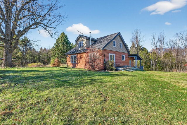 3185 Thousand Acre Road, Rideau Lakes