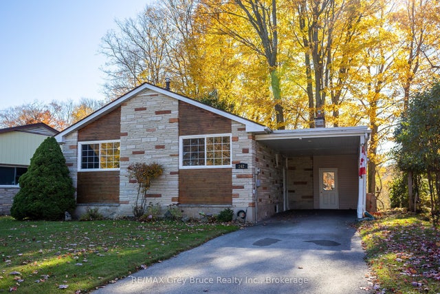 242 6th Avenue E, Owen Sound