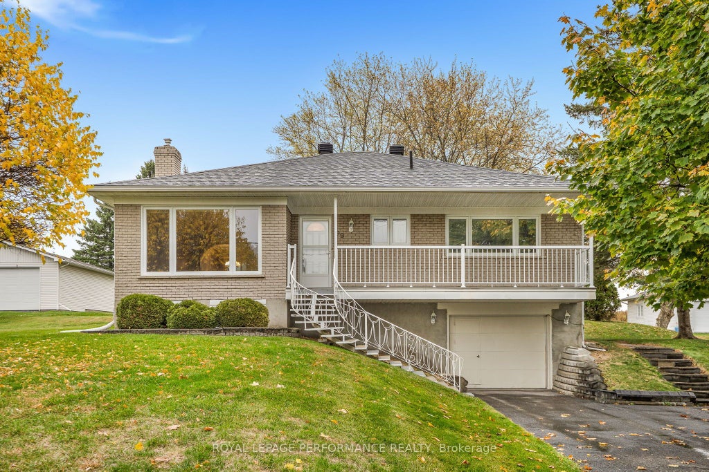 99 John Street, Champlain