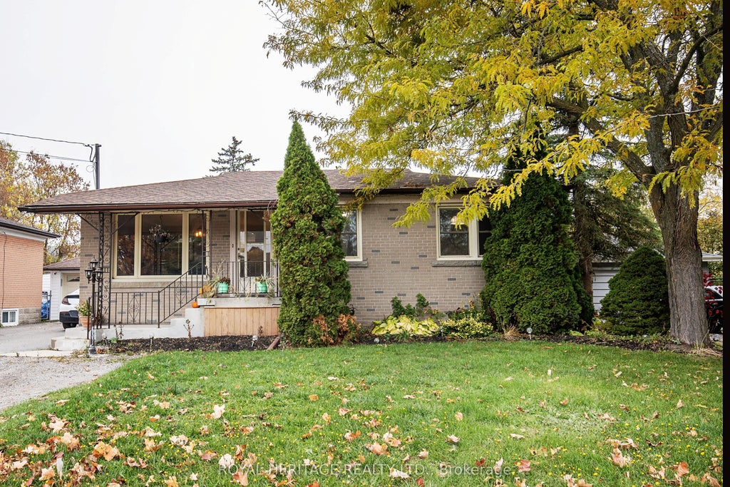 111 Adelaide Street N, Kawartha Lakes