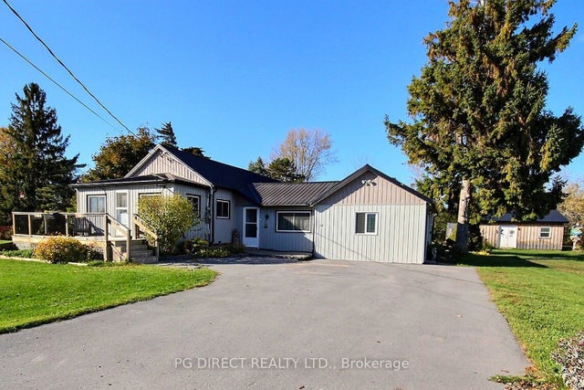 644 Smokes Point Road, Prince Edward County