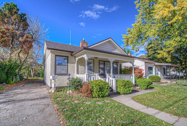 220 Schlueter Street, Cambridge