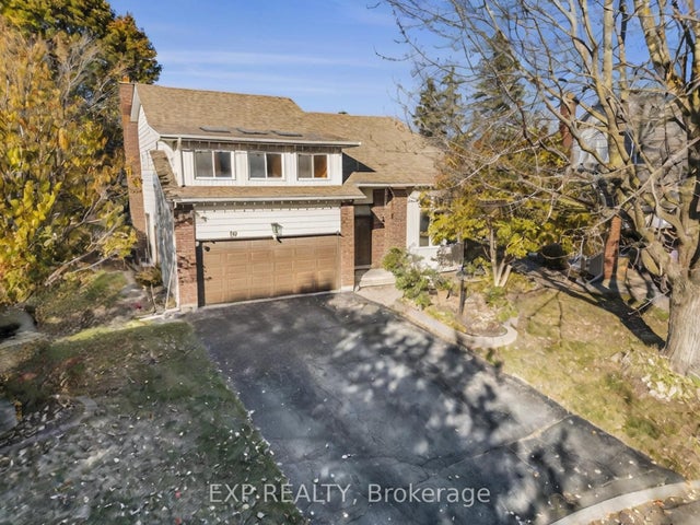 10 Pommel Crescent, Kanata
