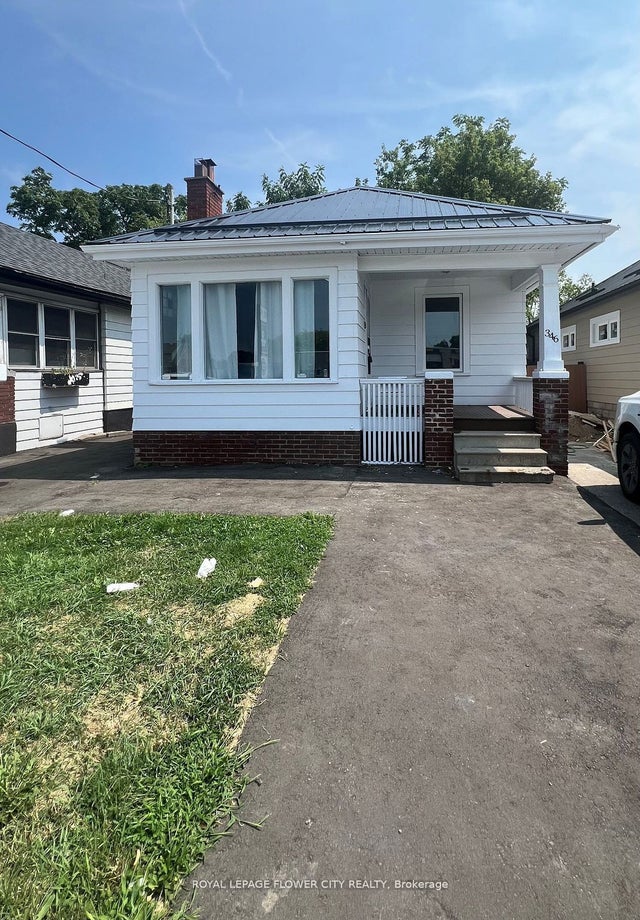 346 Wharncliffe Road S, London South