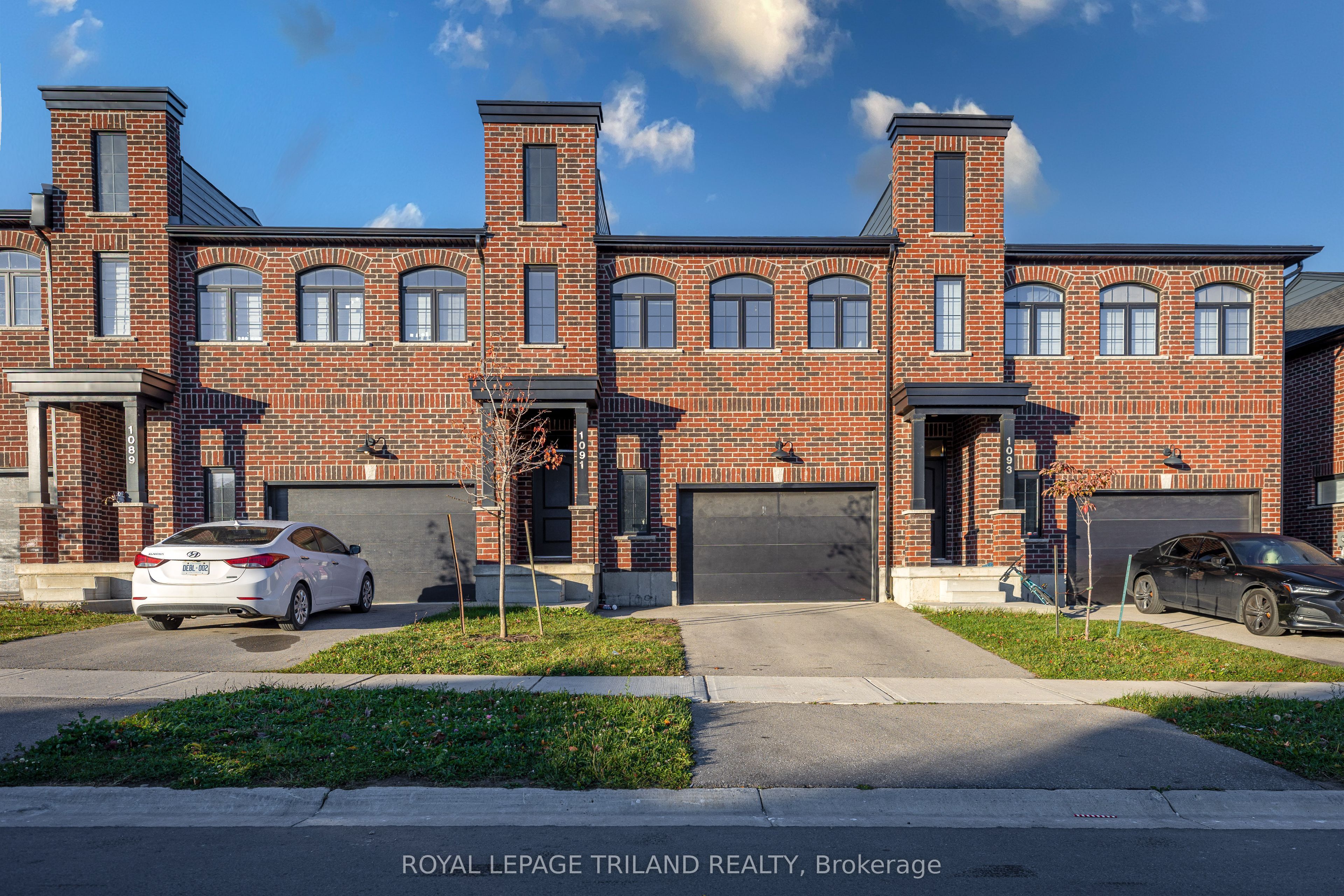 Photo of Listing #X12499756