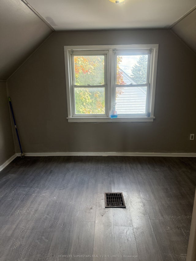 6391 Mcleod Road Unit#1, Niagara Falls