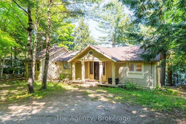 1059 Hallet Road, Muskoka Lakes