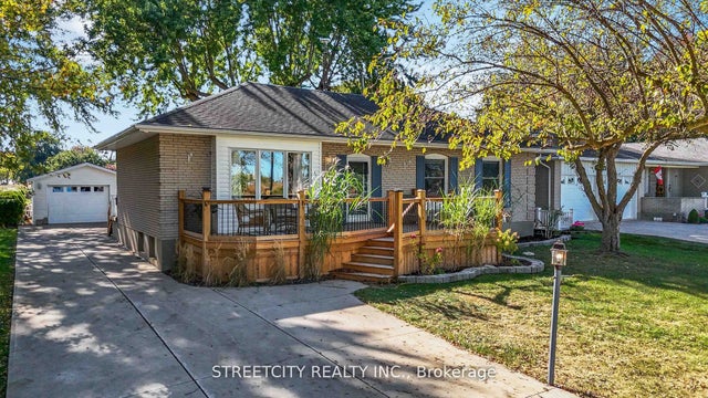 4767 St. Clair Parkway, St. Clair