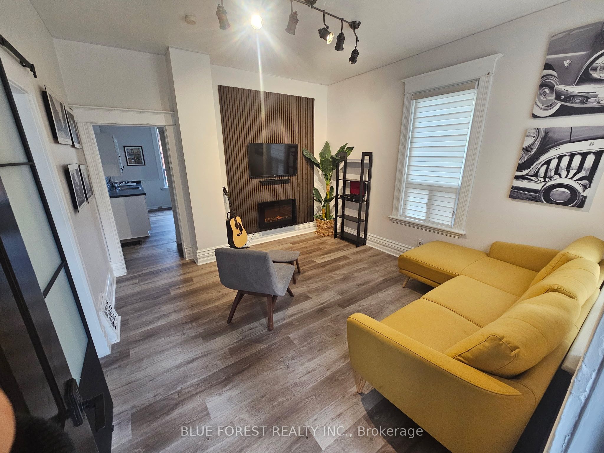 Photo of Listing #X12503730