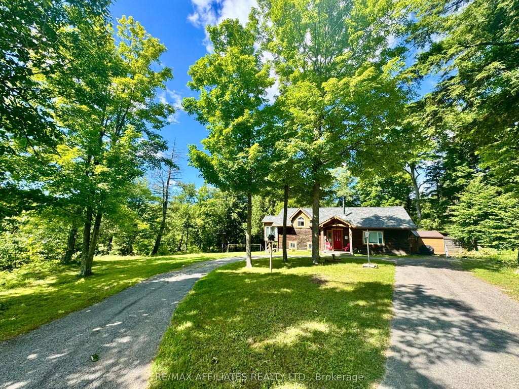 6828 511 Highway, Lanark Highlands