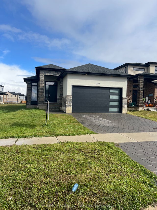 260 Greene Street, South Huron