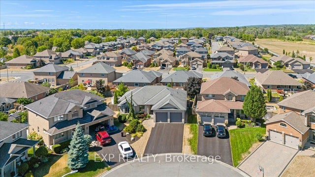 79 Hanover Court, Belleville